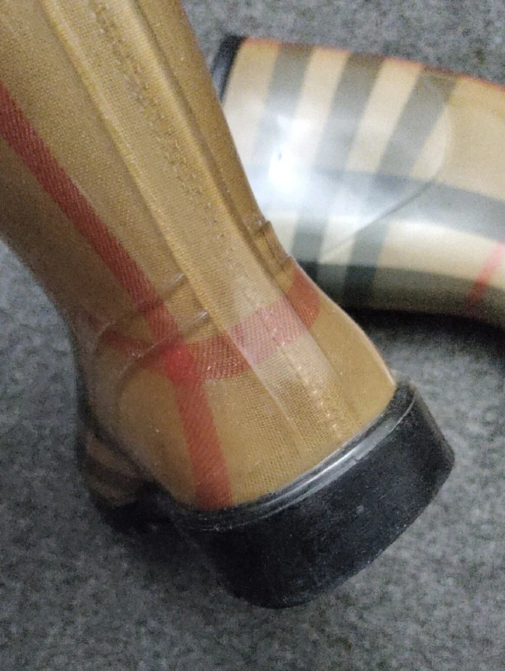 Burberry haymarket classic